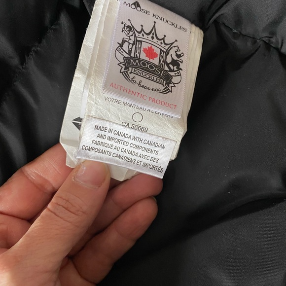 Authentic Moose knuckles long jacket - Picture 6 of 7